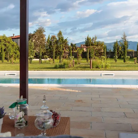 Hugo, Luxury 5 Bedrooms With Pool Villa *