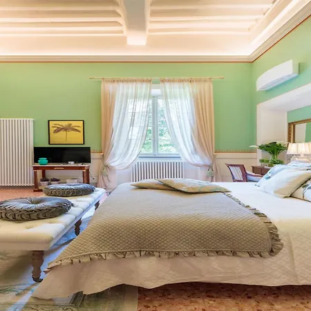 Hugo, Luxury 5 Bedrooms With Pool Villa