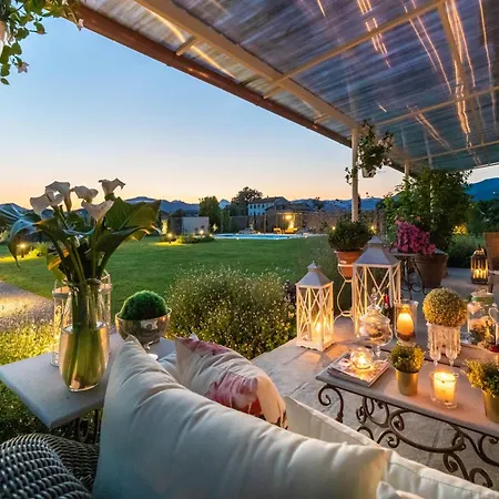 Hugo, Luxury 5 Bedrooms With Pool *