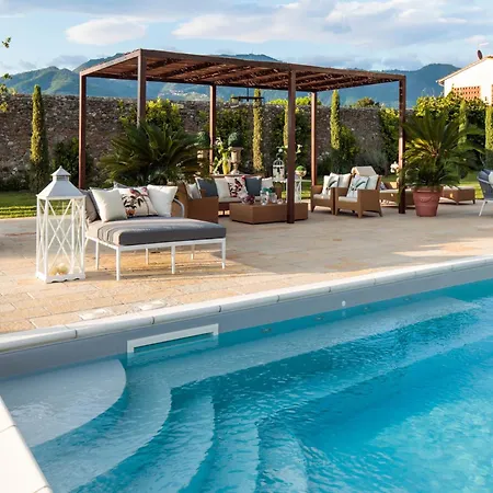 Hugo, Luxury 5 Bedrooms With Pool