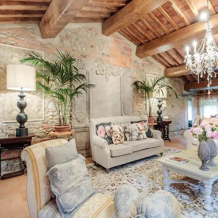 Villa Hugo, Luxury 5 Bedrooms With Pool *