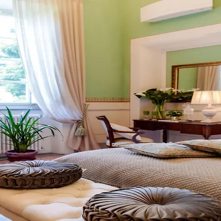 Hugo, Luxury 5 Bedrooms With Pool Villa Lucca